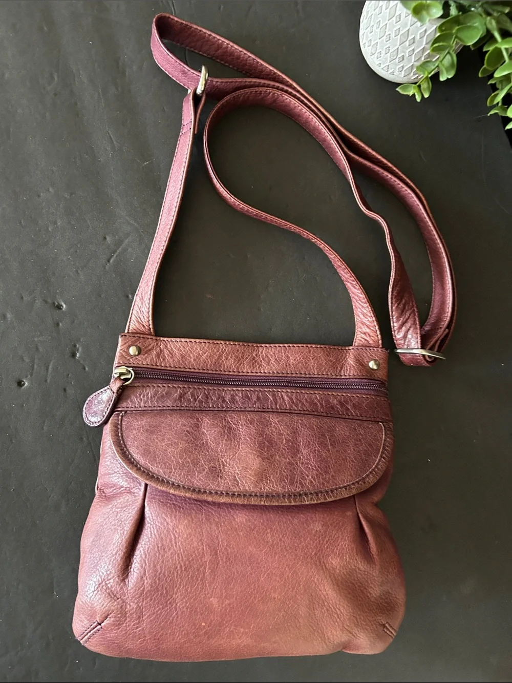 Compact Mauve Pink Leather Crossbody Bag with Front Flap